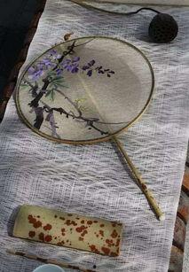 折叠团扇吃瓜,折叠团扇中的夏日风情